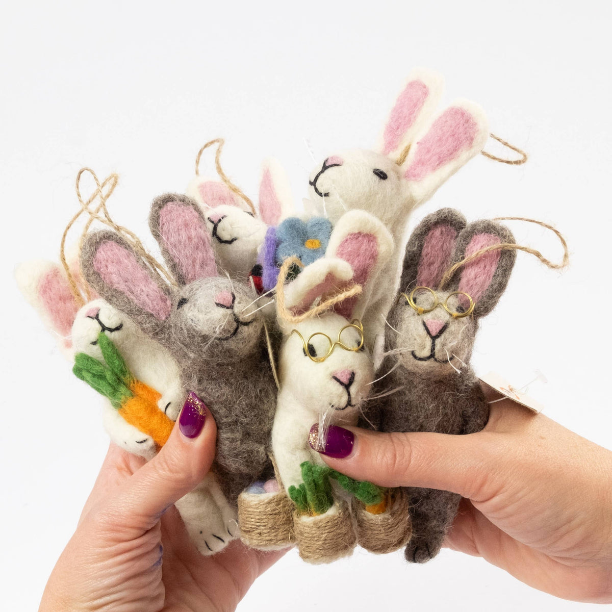 Ornament - Bunny with glasses and baskets