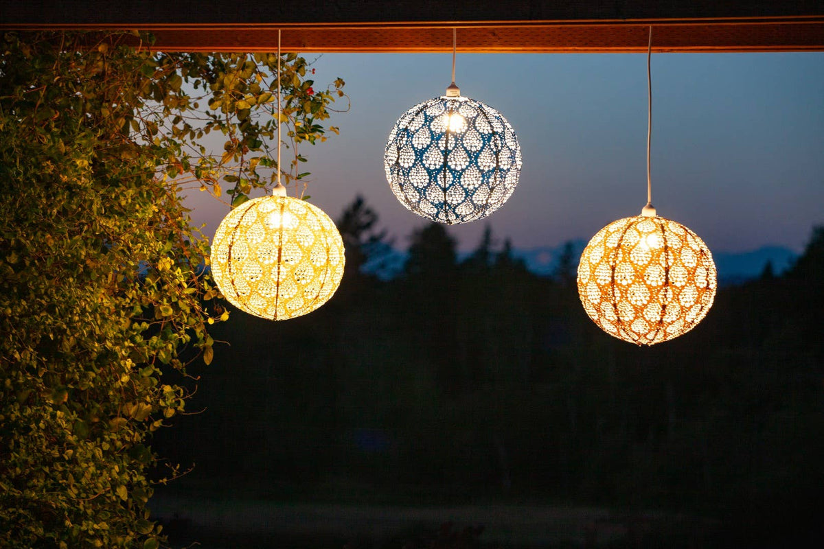 Stella Nova Outdoor Pendent Light - Dewdrop 18" Bronze
