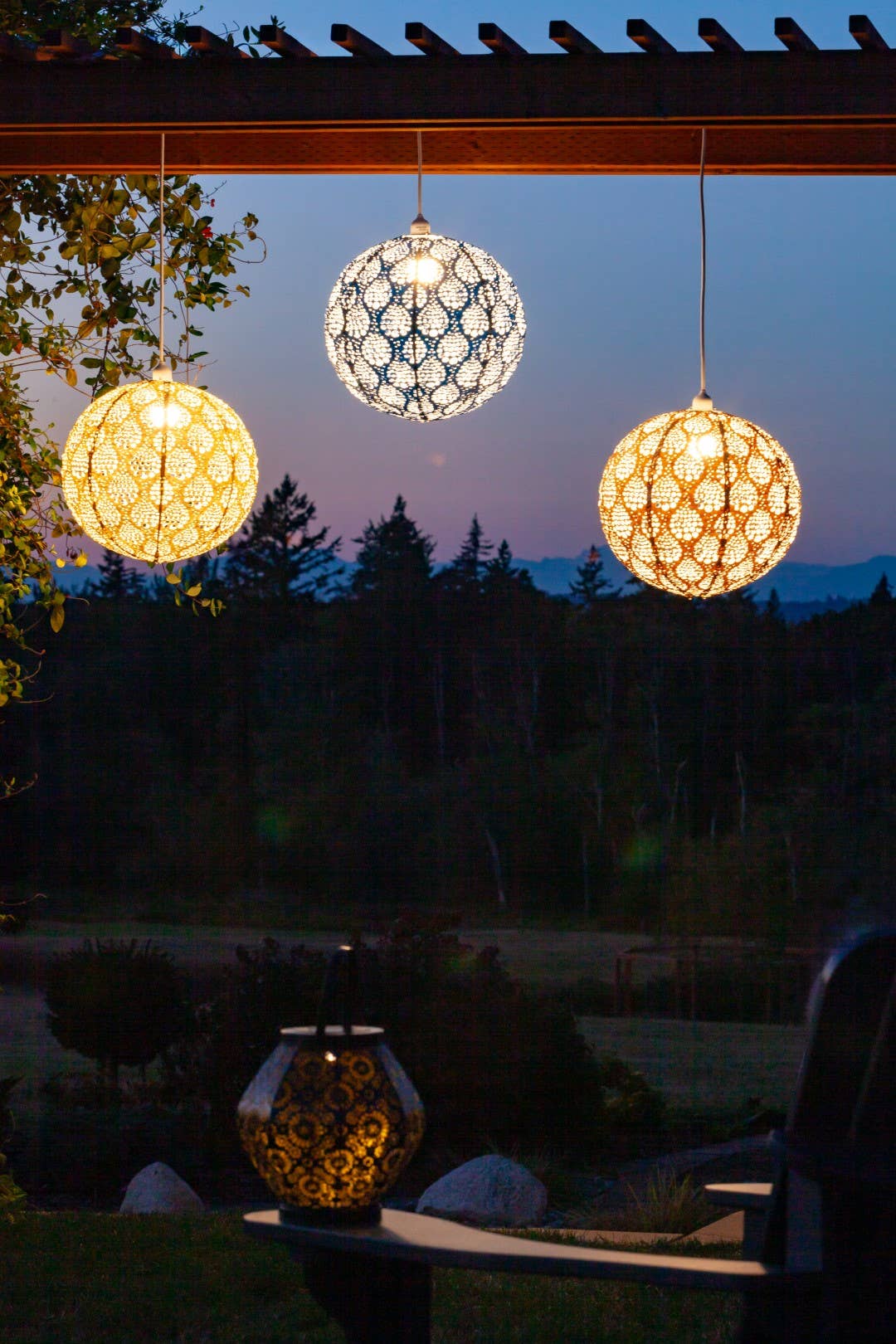 Stella Nova Outdoor Pendent Light - Dewdrop 18" Bronze
