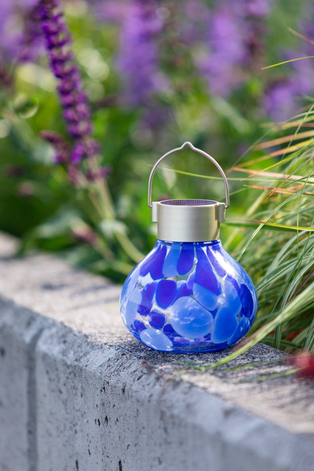 'Periwinkle' Tea Lantern - Glass Outdoor Solar Lantern